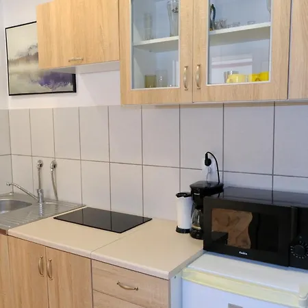Siedlisko Egniu Nad Jeziorem Pojezierze Drawskie Zabinek